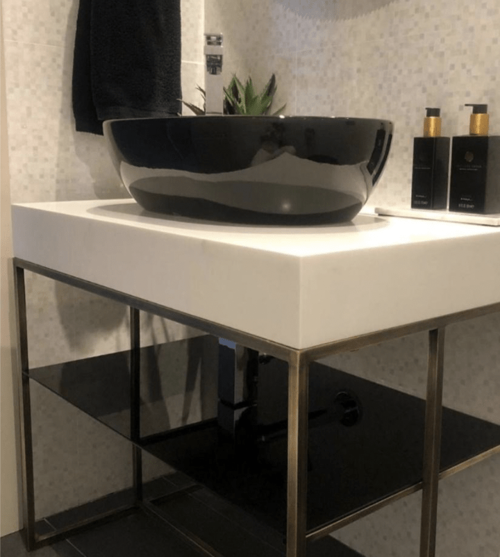 mueble bajo lavabo